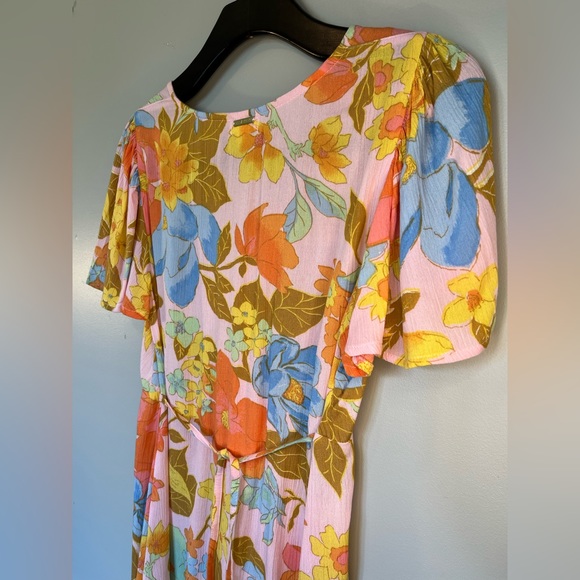 NWOT! Billabong Flutter Sleeve Mini Dress - Picture 4 of 6